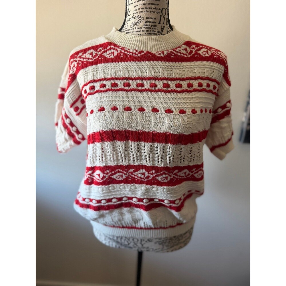 Vintage 90’s Y2K Style Red and White Nordic Print Short Sleeve Sweater Size M/L